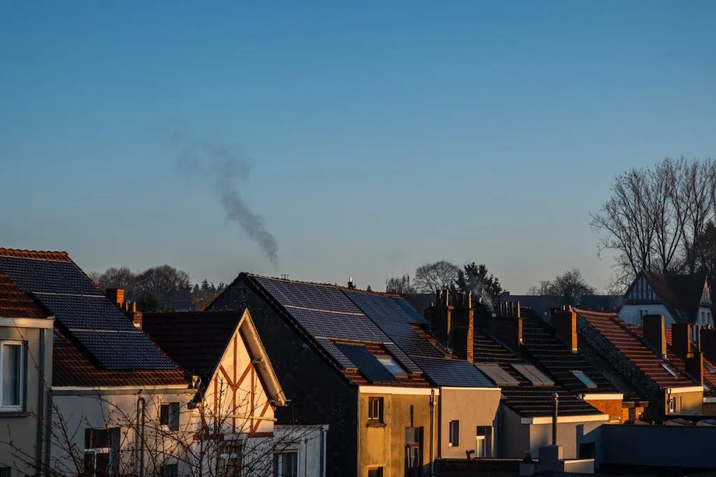 Integracja powietrznych pomp ciepła z odnawialnymi źródłami energii